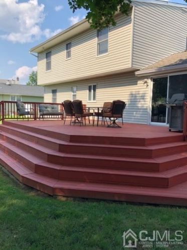 2012 Grant Ave, South Plainfield, NJ 07080-2914