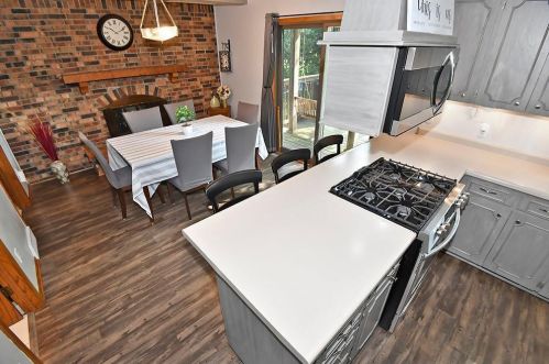 421 10th Ave, Faribault MN  55021-6433 exterior