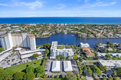 611 7th St, Delray Beach FL  33483-5125 exterior