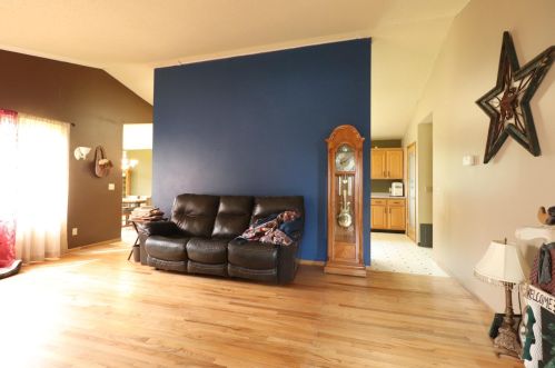 26498 240 Ave, Erdahl MN 56531-9457 exterior