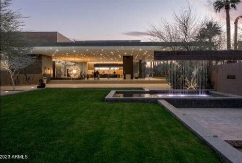 16 Encanto Blvd, Phoenix AZ  85003-1101 exterior
