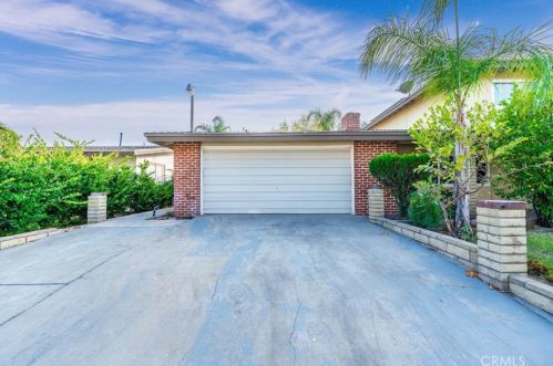 249 Heather St, Rialto CA  92376-2813 exterior