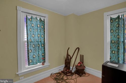 2001 Derry St, Harrisburg PA 17111-1643 exterior