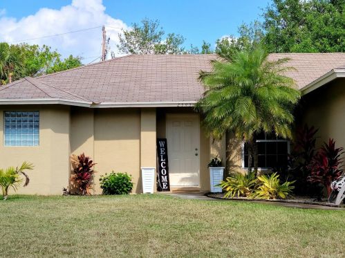 2595 Mcdonald St, Fort Pierce, FL 34953-2585