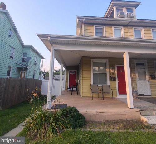 528 2nd St, Highspire, PA 17034-1506