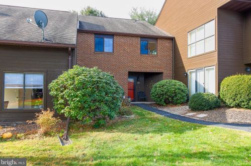 105 Village Rd, Molino PA  17961-9658 exterior