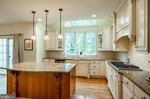 1005 Brick House Farm Ln, Newtown Square PA 19073-2780 exterior