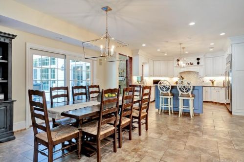 109 Peria Dr, Rocky Hill CT  06067-1741 exterior