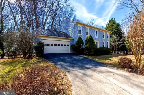 6118 Dory Landing Ct, Springfield VA  22015-2506 exterior