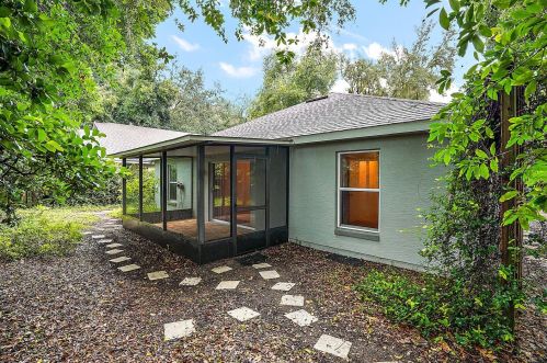 1103 Juniper Ct, Tavares FL  32778-4987 exterior