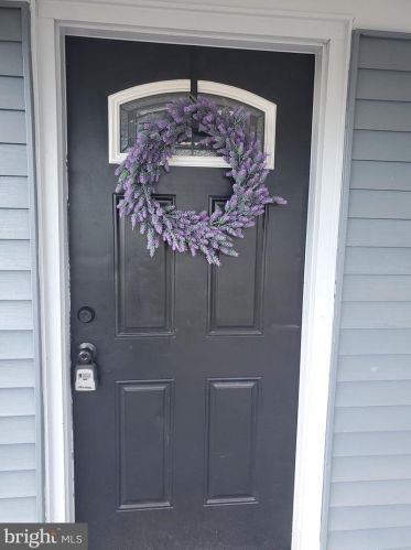 15 Holyoke Ln, Willingboro NJ  08046-1742 exterior