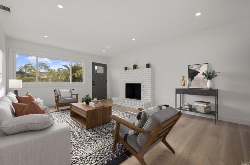 519 Pinewood Dr, Santa Rosa, CA 95407-7528