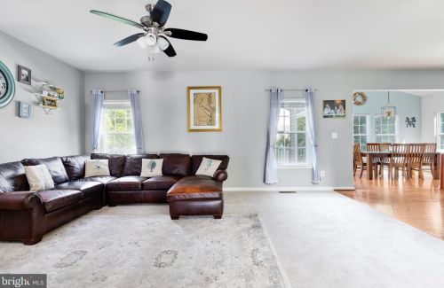 111 Eisentown Dr, Lovettsville VA  20180-8547 exterior