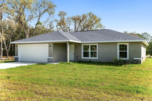 381 Fisher Rd, Ocklawaha, FL 32179-5783