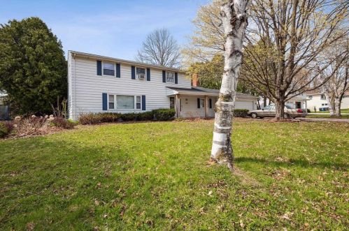 300 Simonet St, Green Bay, WI 54301-1831