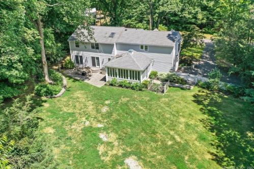 58 Walnut Grove Rd, Ridgefield, CT 06877-4221