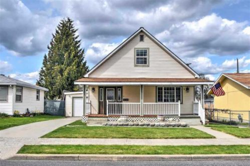 1813 Hoffman Ave, Spokane, WA 99207-4218