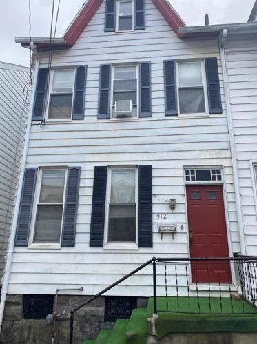 912 Lehigh St, Easton, PA 18042-4330