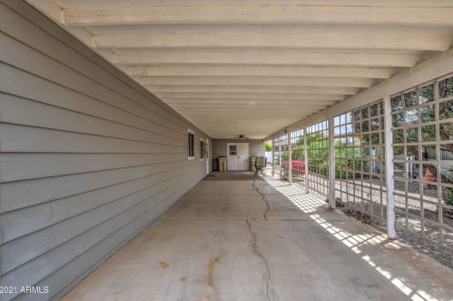 25403 Wyoming Ave, Chandler AZ  85248-6460 exterior