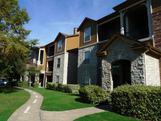 1420 Mcdermott Dr, Allen TX  75013-2845 exterior