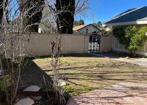 27508 Sycamore Creek Dr, Santa Clarita, CA 91354-2053