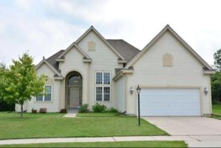 9951 Dean Rd, Milwaukee, WI 53224-2446