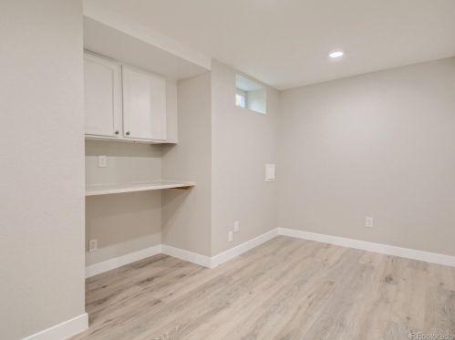 2220 Olive St, Denver CO  80207-4054 exterior