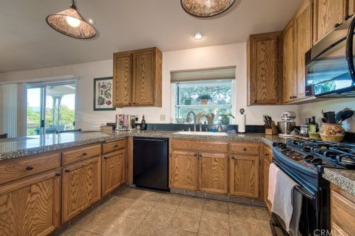 1055 Page Dr, Lakeport CA  95453-3421 exterior