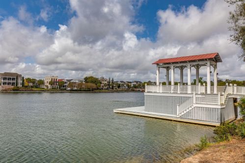 75 Sowell St, Mount Pleasant SC  29464-2660 exterior