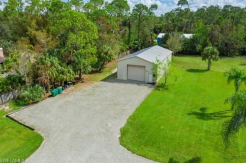 88 31st St, Naples, FL 34117-3100