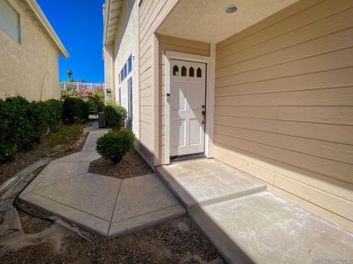 10978 Avenida Playa Veracruz, San Diego, CA 92124-4110