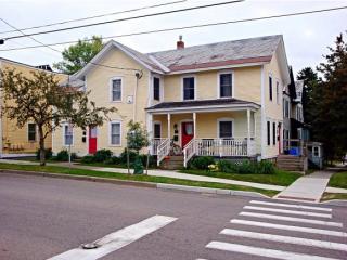 139 Maple St, Burlington VT  05401-4629 exterior