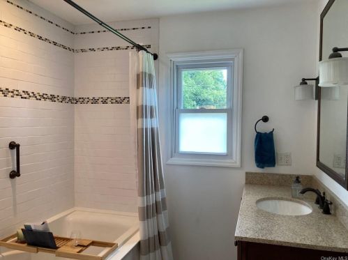 20 Scotchtown Pl, Middletown NY  10941-1434 exterior