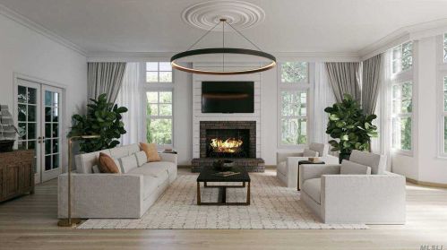 13 Beach Ln, West Hampton Beach NY  11978-2733 exterior