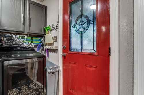 1626 Engle Ave, Dallas TX  75224-2402 exterior