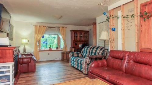 72 Peter Ct, Belmont NH  03220-3136 exterior