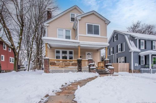 962 Corbin Ave, New Britain CT  06052-1225 exterior