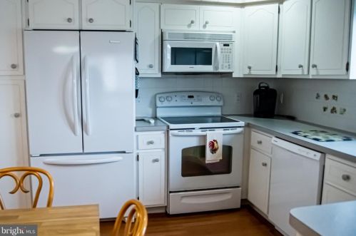 308 Gladstone Ave, Atlantic City NJ  08402-1634 exterior