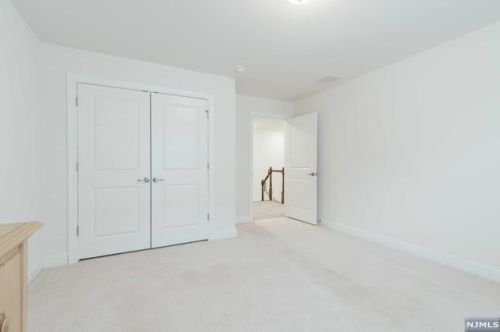 38 Walnut St, Little Falls NJ  07424-1402 exterior