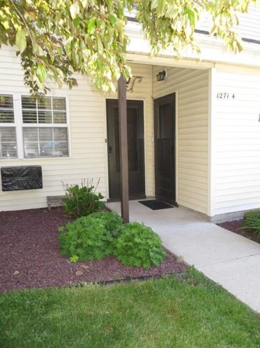 1271 Washington St, Middletown, CT 06457-2926