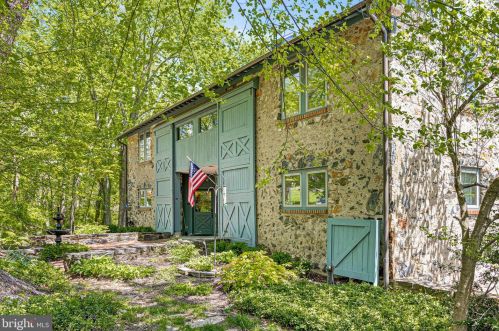 222 Longspur Dr, Wilmington DE  19808-4363 exterior