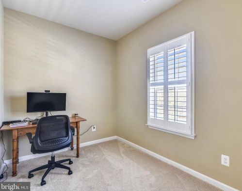 21099 Honeycreeper Pl, Leesburg VA exterior