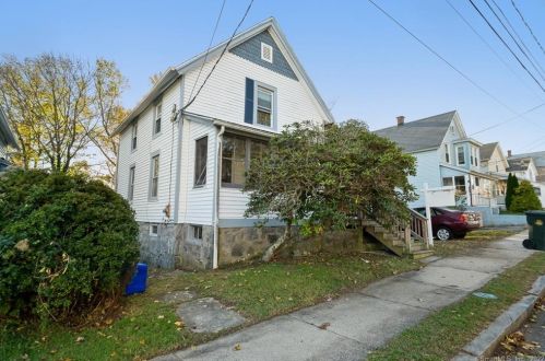 54 Maple Ave, United States Coast Guard Ac, CT 06320-5454