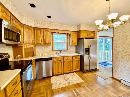 338 Union Valley Rd, Mahopac NY  10541-4333 exterior