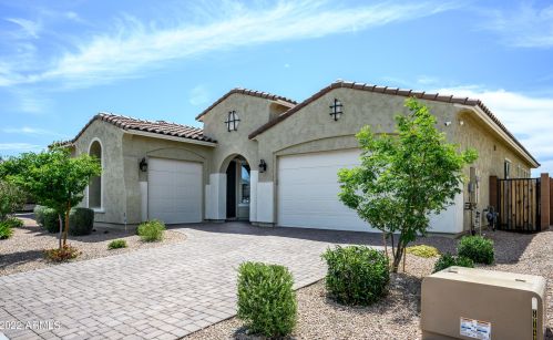 19723 Avalon Dr, Buckeye, AZ 85396-3180