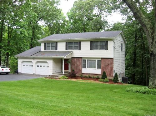 27 Wilner Rd, Somers Town, NY 10589-3000
