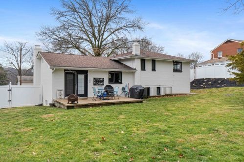 816 7th St, Oakmont PA  15139-1429 exterior