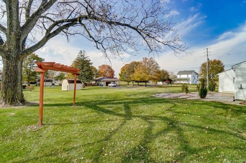 7795 Brookville Salem Rd, Brookville OH  45309-9203 exterior