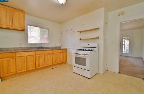 1835 3rd St, Concord, CA 94519-2625