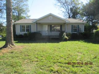 107 Tanner Cir, Shelbyville, TN 37160-3154